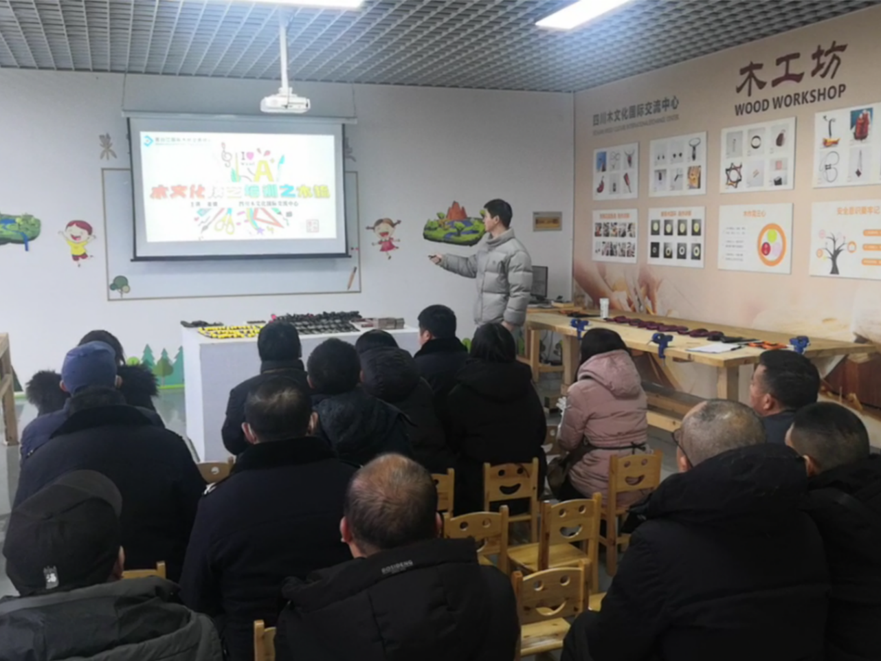 【木文化交流】四川木文化国际交流中心组织开展 “梳法艺术”木文化推广活动